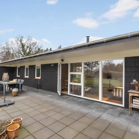 84307-8400-skovduevej-4 Fuglslev