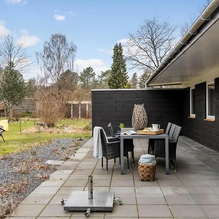 84307-8400-skovduevej-4 * Fuglslev
